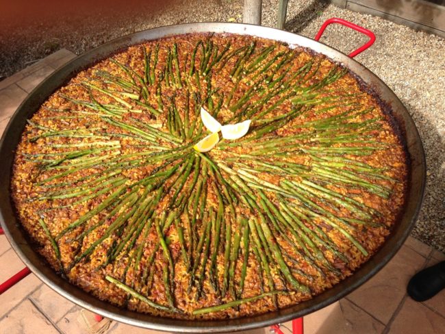 Giant asparagus lamb paella