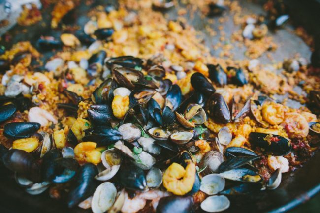 Open clams and mussels in paella